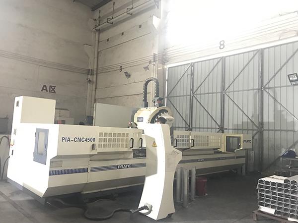 CNC machine1.JPG